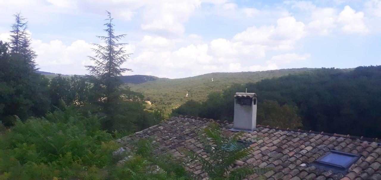 Gites La Ferme Accrochee A La Colline لاغورس المظهر الخارجي الصورة